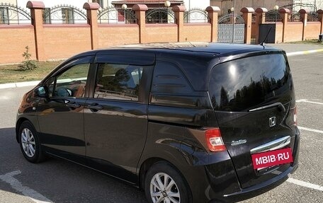 Honda Freed I, 2010 год, 1 150 000 рублей, 3 фотография