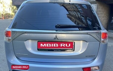 Mitsubishi Outlander III рестайлинг 3, 2012 год, 1 220 000 рублей, 8 фотография