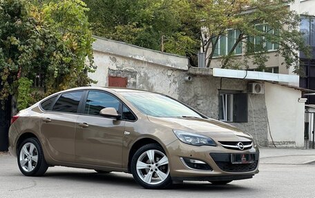 Opel Astra J, 2012 год, 1 137 000 рублей, 4 фотография