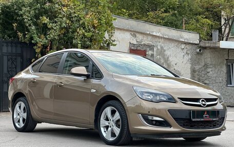 Opel Astra J, 2012 год, 1 137 000 рублей, 8 фотография