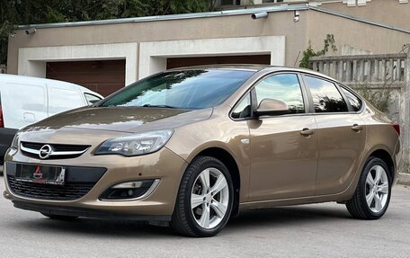 Opel Astra J, 2012 год, 1 137 000 рублей, 27 фотография