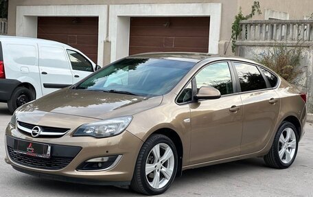 Opel Astra J, 2012 год, 1 137 000 рублей, 28 фотография