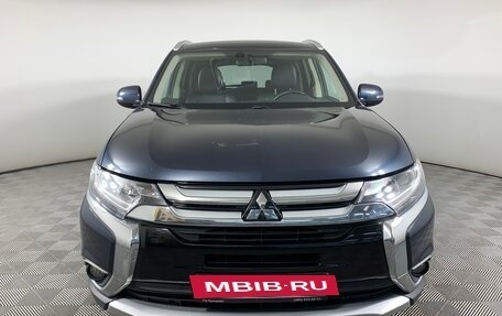 Mitsubishi Outlander III рестайлинг 3, 2018 год, 2 350 000 рублей, 2 фотография