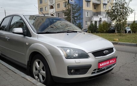 Ford Focus II рестайлинг, 2005 год, 390 000 рублей, 1 фотография