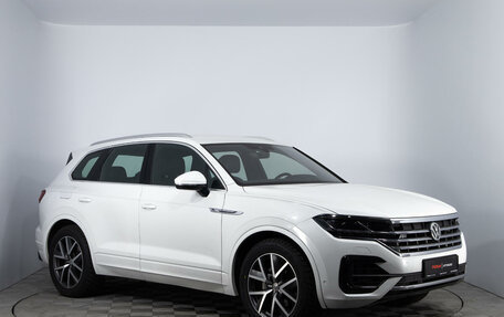 Volkswagen Touareg III, 2018 год, 4 370 000 рублей, 3 фотография