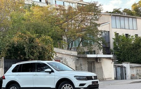 Volkswagen Tiguan II, 2019 год, 3 297 000 рублей, 4 фотография