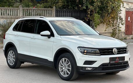 Volkswagen Tiguan II, 2019 год, 3 297 000 рублей, 9 фотография