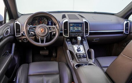 Porsche Cayenne III, 2016 год, 4 350 000 рублей, 6 фотография