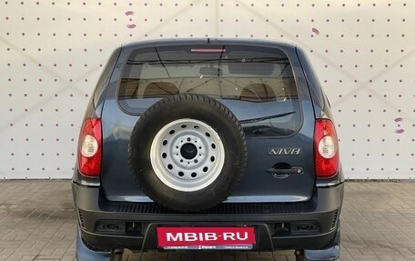 Chevrolet Niva I рестайлинг, 2010 год, 540 000 рублей, 6 фотография