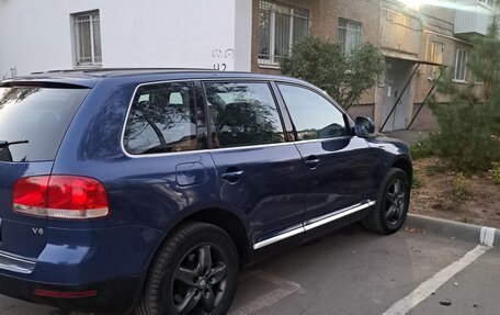 Volkswagen Touareg III, 2003 год, 850 000 рублей, 3 фотография