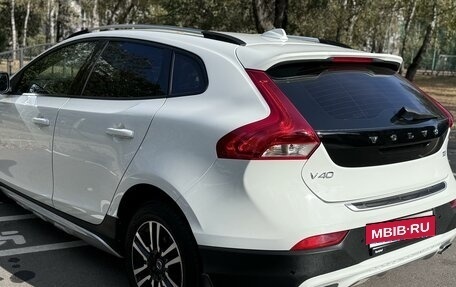 Volvo V40 Cross Country I, 2018 год, 2 320 000 рублей, 15 фотография