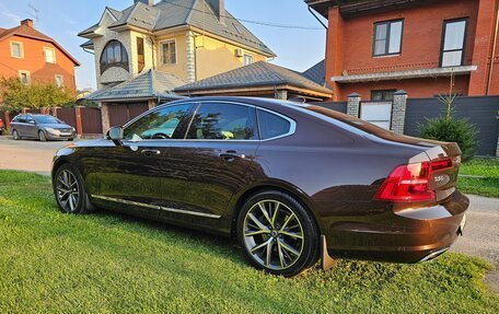 Volvo S90 II рестайлинг, 2017 год, 3 300 000 рублей, 2 фотография