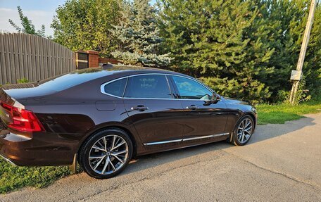 Volvo S90 II рестайлинг, 2017 год, 3 300 000 рублей, 3 фотография