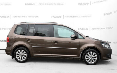 Volkswagen Touran III, 2012 год, 898 000 рублей, 4 фотография