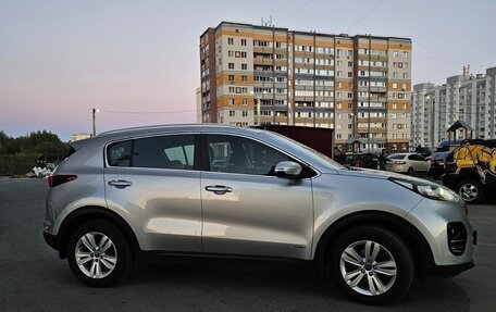 KIA Sportage IV рестайлинг, 2018 год, 2 049 000 рублей, 3 фотография