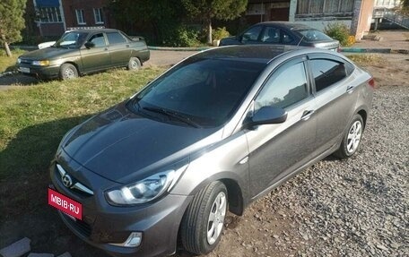 Hyundai Solaris II рестайлинг, 2012 год, 1 320 000 рублей, 12 фотография