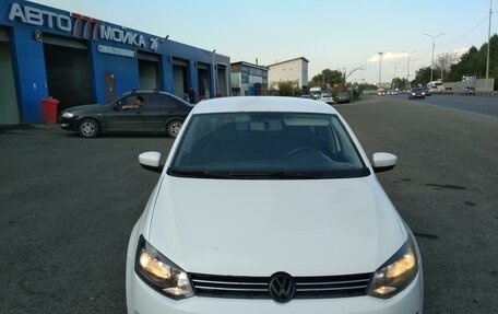 Volkswagen Polo VI (EU Market), 2013 год, 670 000 рублей, 2 фотография