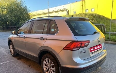 Volkswagen Tiguan II, 2019 год, 2 400 000 рублей, 8 фотография