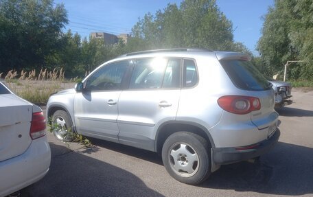 Volkswagen Tiguan I, 2010 год, 850 000 рублей, 6 фотография