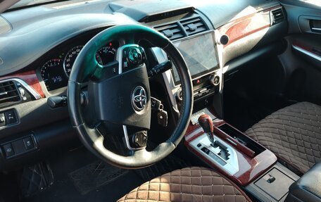 Toyota Camry, 2012 год, 1 830 000 рублей, 13 фотография