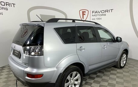 Mitsubishi Outlander III рестайлинг 3, 2011 год, 1 080 000 рублей, 6 фотография