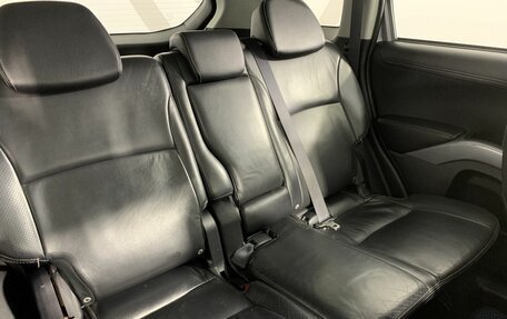 Mitsubishi Outlander III рестайлинг 3, 2011 год, 1 080 000 рублей, 15 фотография