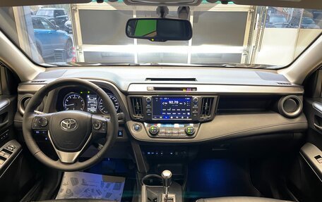 Toyota RAV4, 2016 год, 2 550 000 рублей, 14 фотография