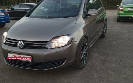 Volkswagen Golf Plus II, 2011 год, 900 000 рублей, 2 фотография