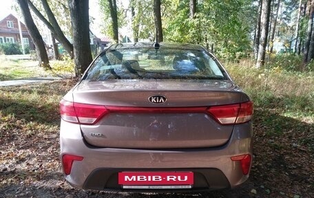 KIA Rio IV, 2018 год, 1 640 000 рублей, 2 фотография