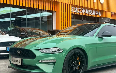 Ford Mustang VI рестайлинг, 2018 год, 2 400 800 рублей, 18 фотография