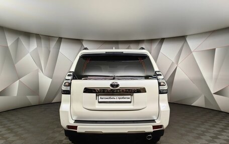 Toyota Land Cruiser Prado 150 рестайлинг 2, 2022 год, 7 287 950 рублей, 8 фотография