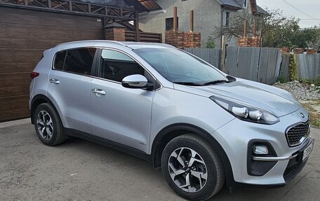 KIA Sportage IV рестайлинг, 2020 год, 2 850 000 рублей, 2 фотография