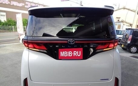 Toyota Vellfire II, 2021 год, 4 820 055 рублей, 4 фотография