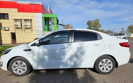 KIA Rio III рестайлинг, 2015 год, 960 000 рублей, 2 фотография