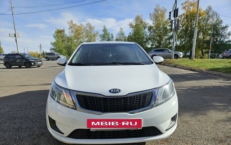 KIA Rio III рестайлинг, 2015 год, 960 000 рублей, 4 фотография