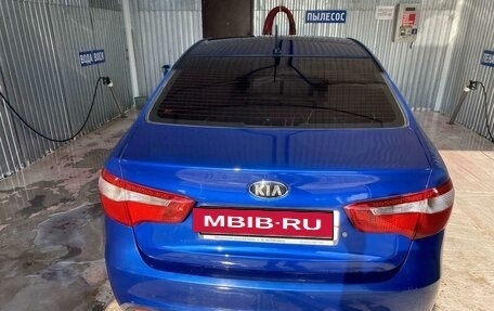 KIA Rio III рестайлинг, 2013 год, 820 000 рублей, 4 фотография