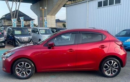 Mazda Demio IV, 2015 год, 950 000 рублей, 3 фотография