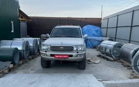 Toyota Land Cruiser 100 рестайлинг 2, 2003 год, 2 400 000 рублей, 1 фотография