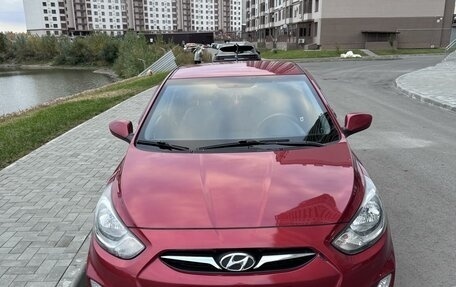 Hyundai Solaris II рестайлинг, 2013 год, 990 000 рублей, 2 фотография