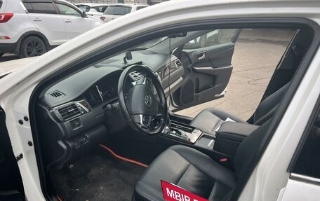 Toyota Camry, 2015 год, 2 125 000 рублей, 3 фотография