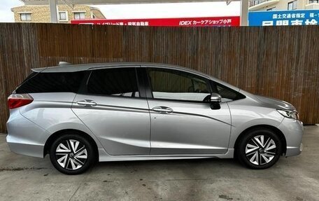 Honda Shuttle II, 2016 год, 1 050 000 рублей, 6 фотография