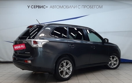 Mitsubishi Outlander III рестайлинг 3, 2013 год, 1 050 000 рублей, 3 фотография