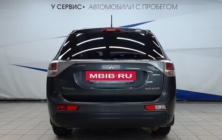 Mitsubishi Outlander III рестайлинг 3, 2013 год, 1 050 000 рублей, 4 фотография