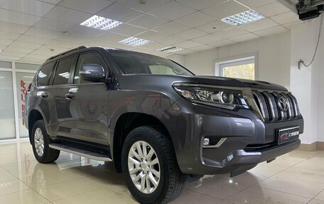 Toyota Land Cruiser Prado 150 рестайлинг 2, 2017 год, 5 799 999 рублей, 3 фотография