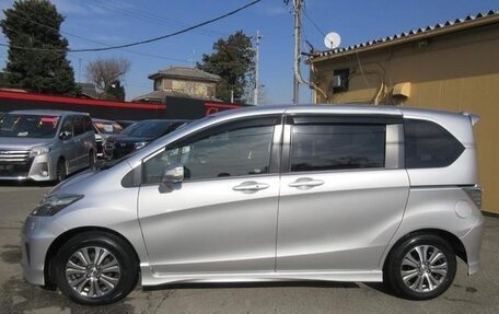 Honda Freed I, 2013 год, 860 000 рублей, 4 фотография