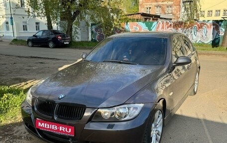 BMW 3 серия, 2005 год, 620 000 рублей, 1 фотография