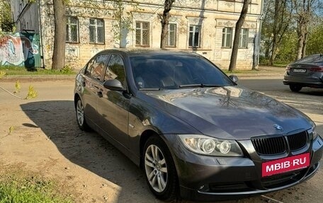 BMW 3 серия, 2005 год, 620 000 рублей, 2 фотография