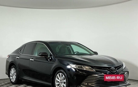 Toyota Camry, 2018 год, 2 599 000 рублей, 3 фотография