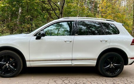 Volkswagen Touareg III, 2016 год, 4 090 000 рублей, 3 фотография