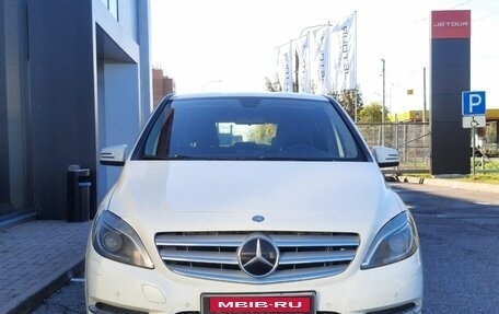 Mercedes-Benz B-Класс, 2014 год, 1 310 000 рублей, 2 фотография